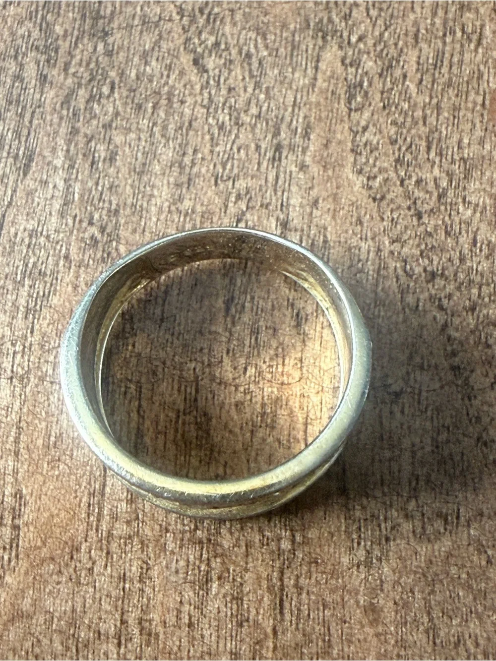 ✨TJ Maxx Gold Tone Wide Band Ring with Accent Stones Size 7 stamped 925